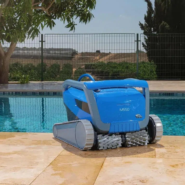 Dolphin M550
